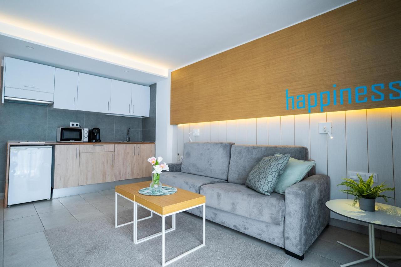 Apartamentos Vacacionales Broncemar San Bartolomé Eksteriør bilde
